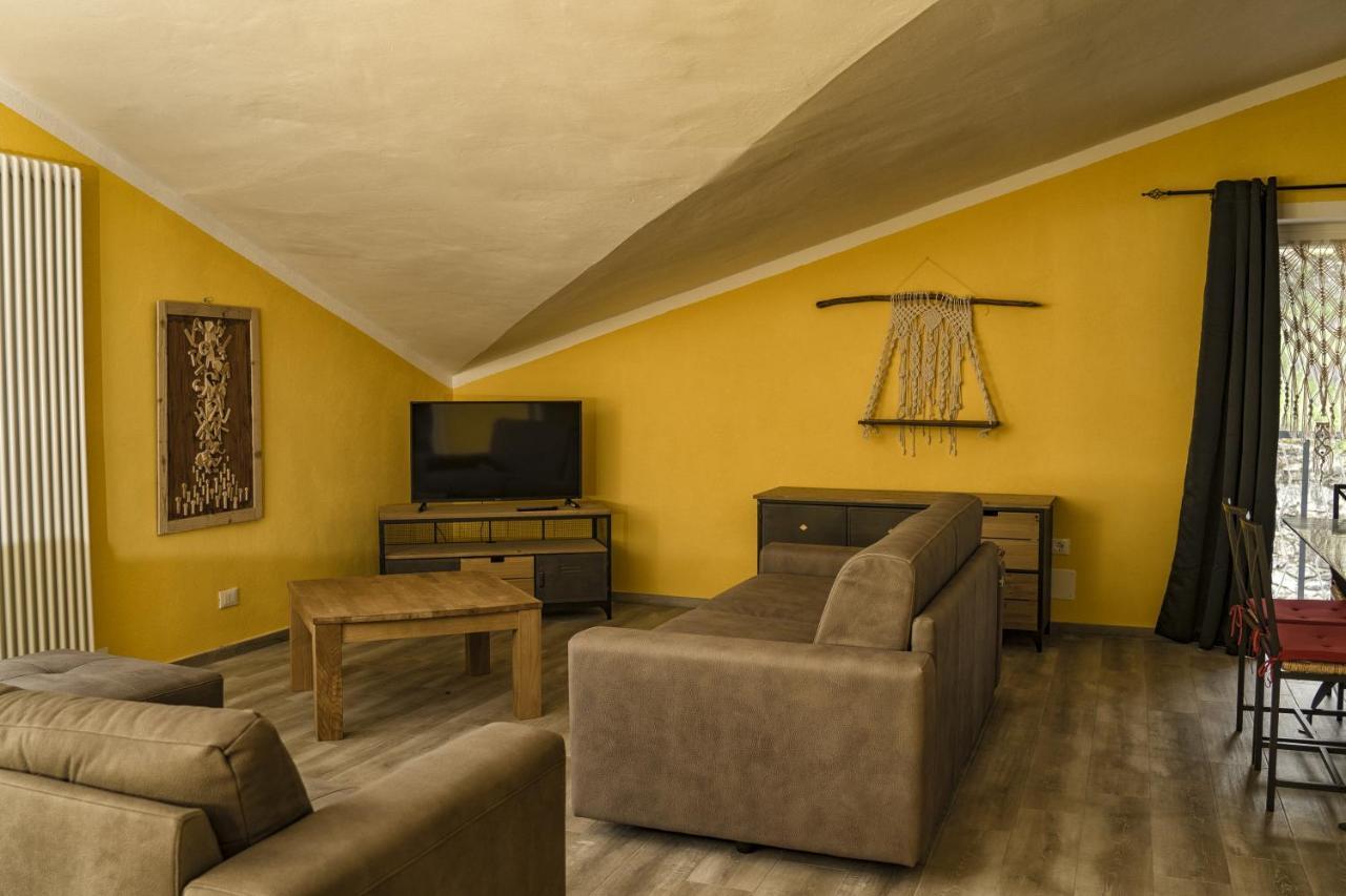 Chevres A Cheval - Apartment Аоста Экстерьер фото