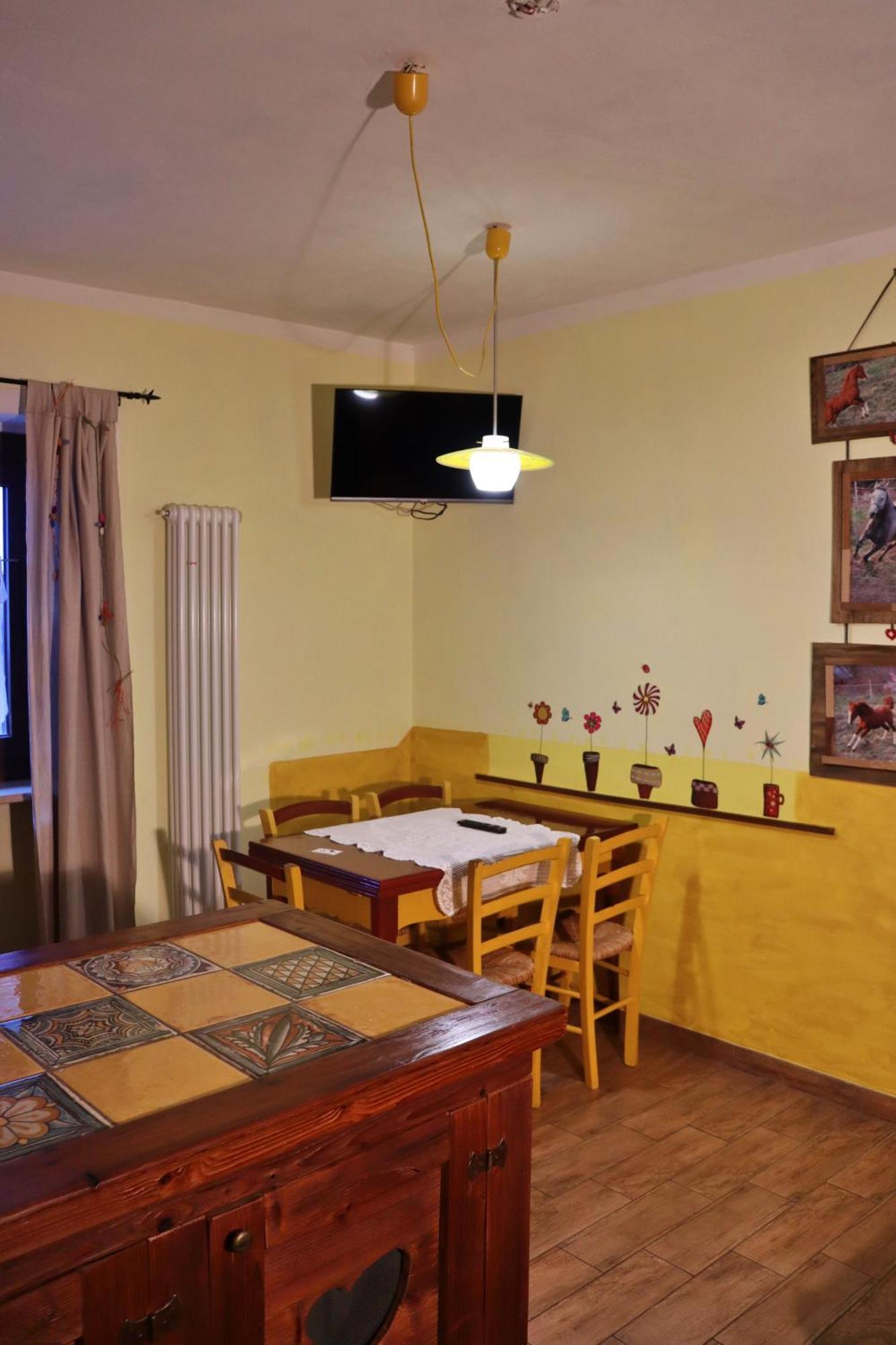 Chevres A Cheval - Apartment Аоста Экстерьер фото